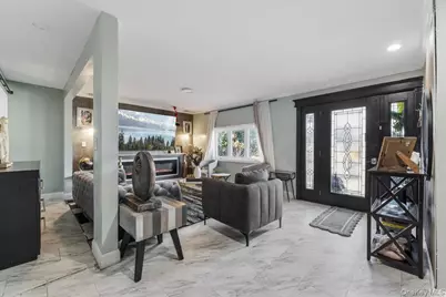 28 Hemlock Street, Central Islip, NY 11722 - Photo 11