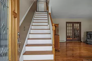 2 Forester Ct, Northport, NY 11768 - Photo 5