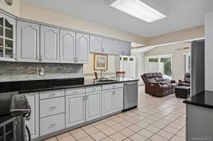 2 Forester Ct, Northport, NY 11768 - Photo 15