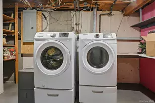 2 Forester Ct, Northport, NY 11768 - Photo 35