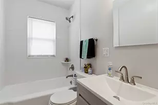 386 Bellevue Ave, Yonkers, NY 10703 - Photo 11