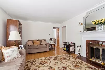 386 Bellevue Avenue, Yonkers, NY 10703 - Photo 3