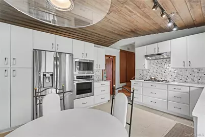 493 Mitchell Drive, Valley Cottage, NY 10989 - Photo 15