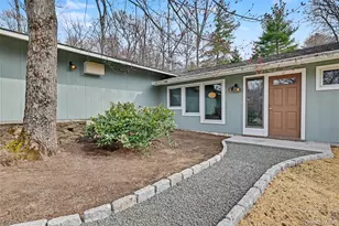 493 Mitchell Dr, Valley Cottage, NY 10989 - Photo 3