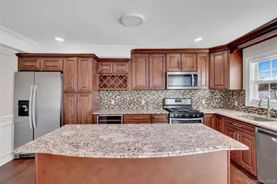 24 Arbor Lane, Centereach, NY 11720 - Photo 11