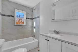 24 Arbor Ln, Centereach, NY 11720 - Photo 19