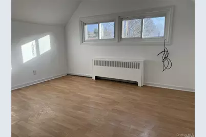 33 Clarissa Drive, Hicksville, NY 11801 - Photo 17