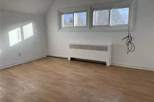 33 Clarissa Dr, Hicksville, NY 11801 - Photo 17