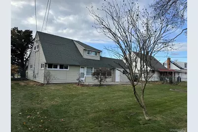 33 Clarissa Drive, Hicksville, NY 11801 - Photo 21