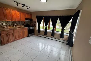 33 Clarissa Dr, Hicksville, NY 11801 - Photo 27