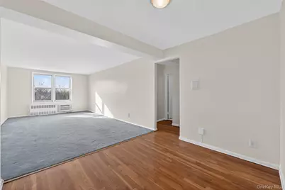66-10 Thornton Place #4C, Rego Park, NY 11374 - Photo 3