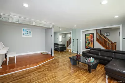 11 Otsego Avenue, Dix Hills, NY 11746 - Photo 5