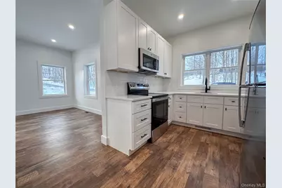 106 Wigsten Road, Pleasant Valley, NY 12569 - Photo 9