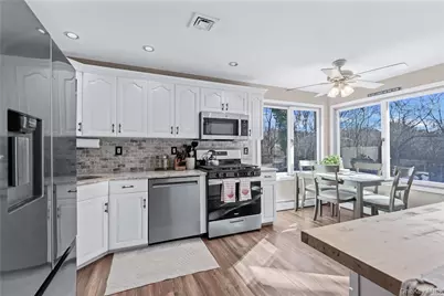 136 Patchogue Avenue, Patchogue, NY 11772 - Photo 9