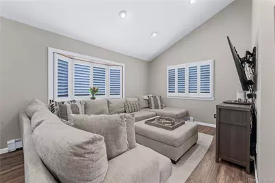 136 Patchogue Avenue, Patchogue, NY 11772 - Photo 5