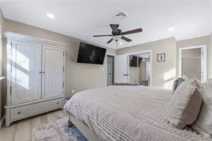 136 Patchogue Ave, Patchogue, NY 11772 - Photo 15