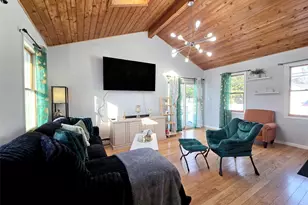 237 Donald Blvd, Holbrook, NY 11741 - Photo 9