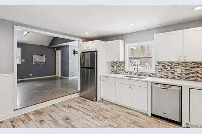 36 Locust Avenue, Miller Place, NY 11764 - Photo 9