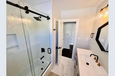 11 W Glen Avenue, Port Chester, NY 10573 - Photo 23