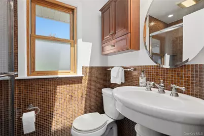 10 Belmont Street, White Plains, NY 10605 - Photo 13