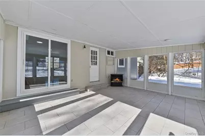 320 Walnut Avenue, New Windsor, NY 12553 - Photo 17