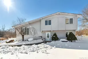 7 Cherrywood Dr, Goshen, NY 10924 - Photo 3