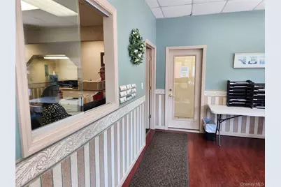 25 Merrick Ave #25, Merrick, NY 11566 - Photo 5