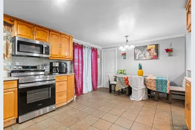 68 S Village Drive, Bellport, NY 11713 - Photo 5