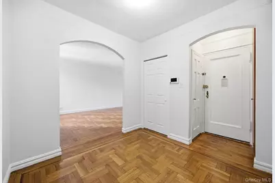 4755 39th Place #3H, Sunnyside, NY 11104 - Photo 5