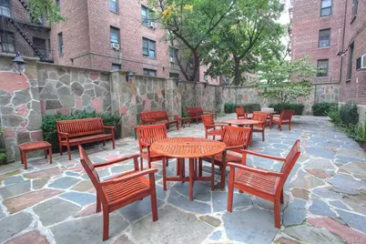 37-27 86th Street #1M, Jackson Heights, NY 11372 - Photo 5