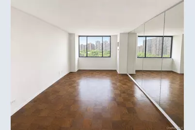 27110 Grand Central Parkway #10F, Floral Park, NY 11005 - Photo 3