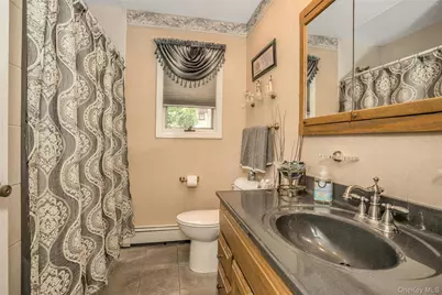 45 Ridge Road, Farmingdale, NY 11735 - Photo 17