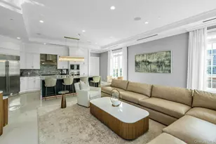 3000 Royal Ct, North Hills, NY 11040 - Photo 3