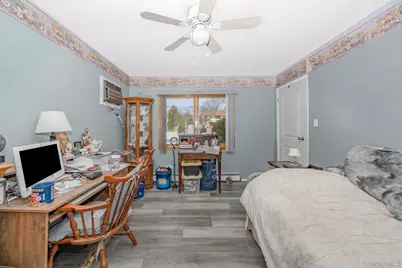 60 Easton Avenue, North Babylon, NY 11703 - Photo 15