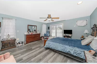 60 Easton Avenue, North Babylon, NY 11703 - Photo 11