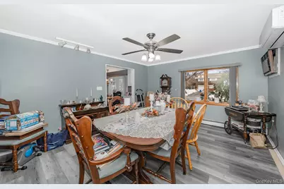 60 Easton Avenue, North Babylon, NY 11703 - Photo 17