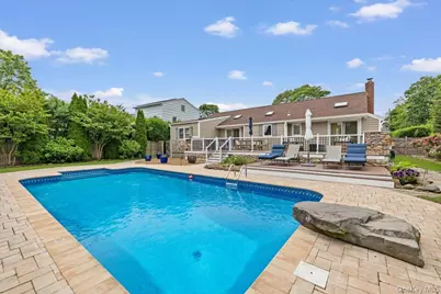 13 Colonial Lane, Bellport, NY 11713 - Photo 5