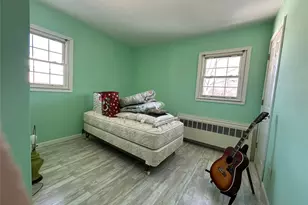 1123 Hyman Ave, Bay Shore, NY 11706 - Photo 19