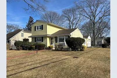 1123 Hyman Avenue, Bay Shore, NY 11706 - Photo 3