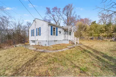 566 Old State Road E, Wappingers Falls, NY 12590 - Photo 3