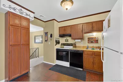 4 Pine View Road, Beacon, NY 12508 - Photo 5