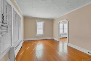 463 S 3rd St, Lindenhurst, NY 11757 - Photo 5