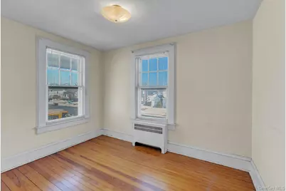 463 S 3rd Street, Lindenhurst, NY 11757 - Photo 13