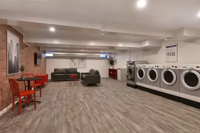 21 Barstow Road #6C, Great Neck, NY 11021 - Photo 19