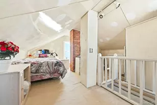 89-18 239th St, Bellerose, NY 11426 - Photo 11