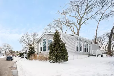 181 Glynwood #181, Riverhead, NY 11901 - Photo 1