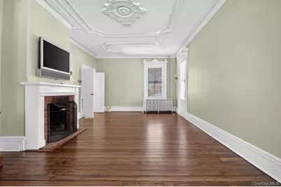 4 Parkview Terrace #1, Huntington, NY 11743 - Photo 9