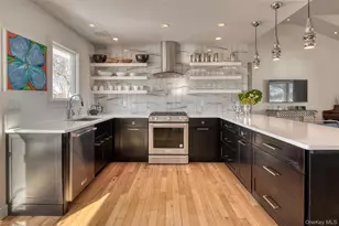 5845 E Bridge Ln NE, Cutchogue, NY 11935 - Photo 7