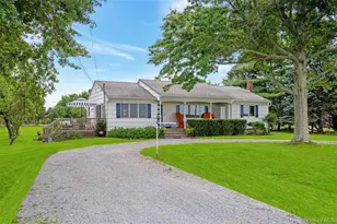 5845 E Bridge Ln NE, Cutchogue, NY 11935 - Photo 15