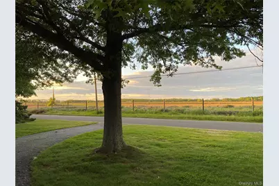 5845 E Bridge Lane NE, Cutchogue, NY 11935 - Photo 25